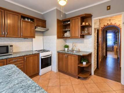 Wrzosowiak 2 pokoje duży balkon do odświeżenia