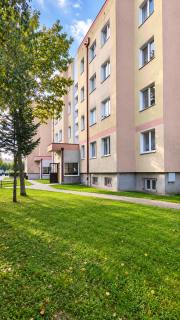 3 POKOJE 64,2 m DUŻY BALKON DUŻA PIWNICA