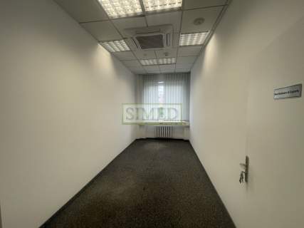 Na adres spółki,małe biuro,recepcja,parking,24h