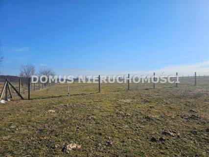 Działka siedliskowa nad rzeką Rawką