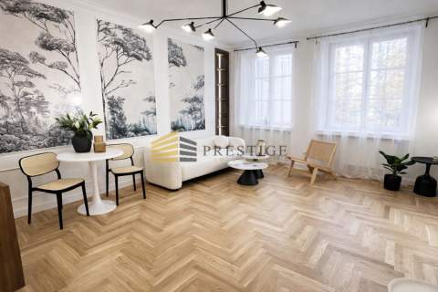 Apartament przy Rynku Nowego Miasta wynajme