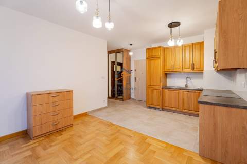 2-pokojowe z balkonem i garażem. Nowy Kleparz.