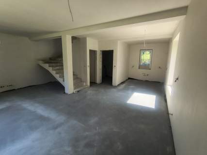 Dom 102m2, 427m2 działka, blisko stacji PKP