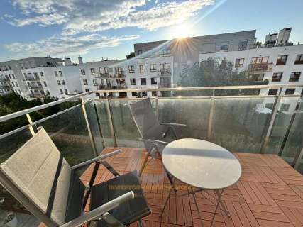 Apartament, 2 pokoje z garażem i komórką W CENIE