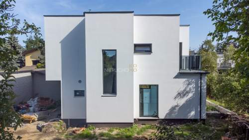 Nowoczesna bryła / Wolnostojący / Działka 700 m2