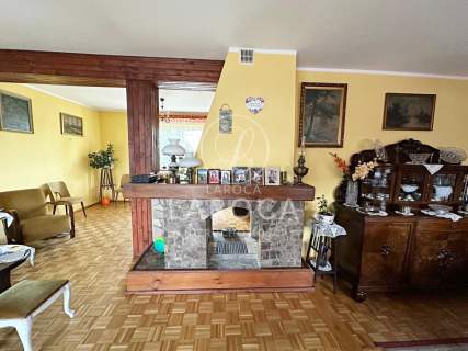 Dom w centrum Torunia oraz budynek gospodarczy