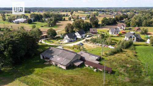 Siedlisko w Gowidlinie z prywatnym lasem
