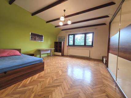 Klimatyczny dom z zimową oranżerią