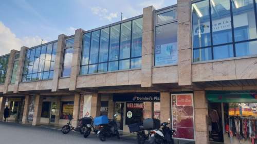 Bezpośrednio Pawilon 60 m2 I piętro