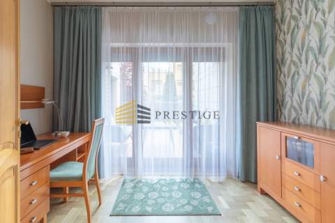 Mieszkanie 111 m , 4 pokoje, balkon, parking, rece