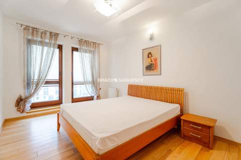Apartament w Garden Residence Zabłocie.