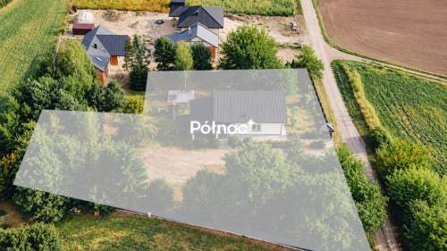 Nowoczesny dom o powierzchni 176 m z zadbaną działką Hru