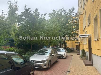 Wilcza CICHE 51m, winda, kamienica, po remoncie