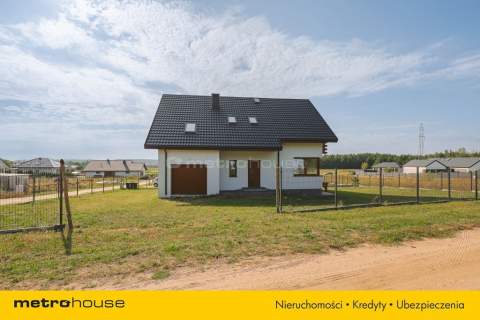 NOWY DOM WOLNOSTOJĄCY W SEROCKU W OTULINIE LASU