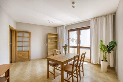 4 pokojowe mieszknie z balkone przy R. Wiatraczna