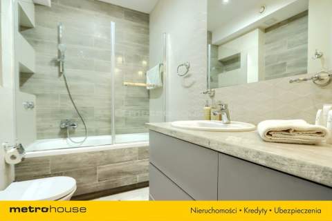Miejski apartament z balkonem, przy Żeligowskiego