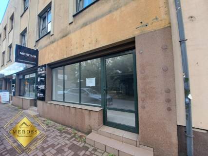 Duży lokal z witryną w centrum