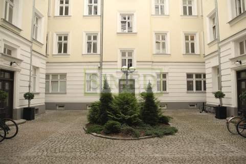 Prestizowe biuro,odrestaurowana kamienica,dostep24