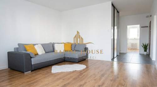 3 pokoje Doskonała lokalizacja Balkon Karwiny