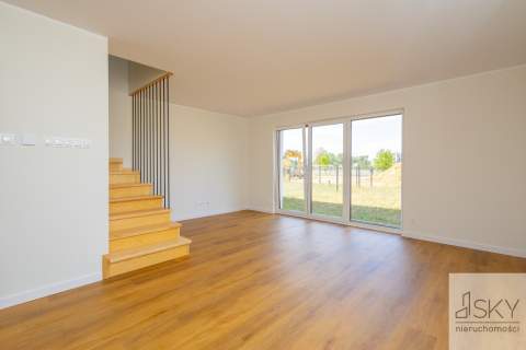 Sadków, nowy dom szeregowy 84,82 m ogród 367 m 