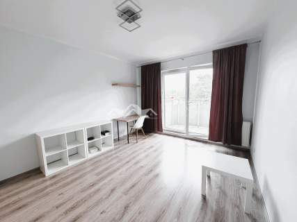 2 POK, osobna kuchnia, balkon, winda, garaż, park.