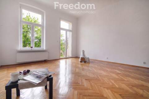 Mieszkanie w kamienicznym stylu - Łódź Fabryczna