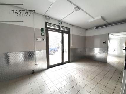 Lokal parterowy z ogródkiem 39m2 2 niezależne wejścia z gł