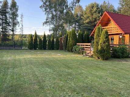 Piękny, drewniany domek