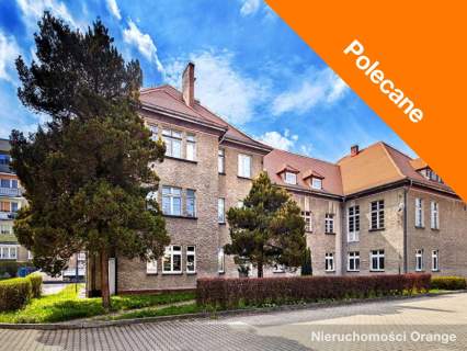 Nieruchomość na mieszkania lub akademik