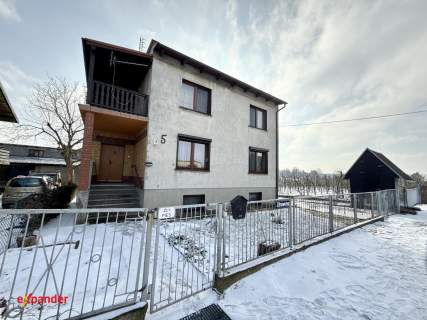 Dom jednorodzinny 104 m piwnica budynek gosp.