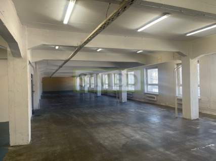 Magazyn,powierzchnia kreatywna,windy,parking,24h