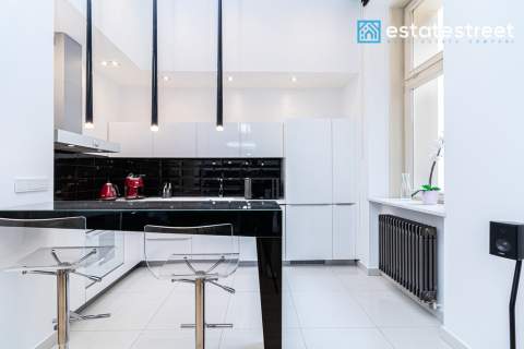 Ekskluzywny apartament z basenem i sauną w centrum