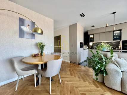 Luksusowe / kameralne osiedle / taras 42m balkon / parking