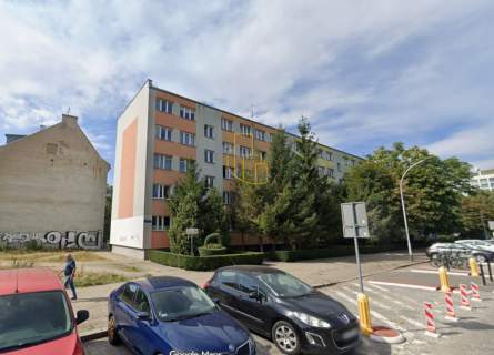 PRZESTRRONNE 3 POKOJE PO GENERALNYM REMONCIE