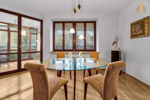 Apartament 3 pokoje, taras, garaż, ochrona, METRO