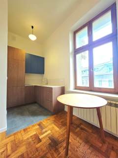 2 POKOJE - RYNEK PODGÓRSKI - 32 M2 - 1 PIĘTRO