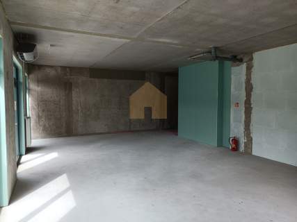 Na wynajem przestronny lokal 105 m2