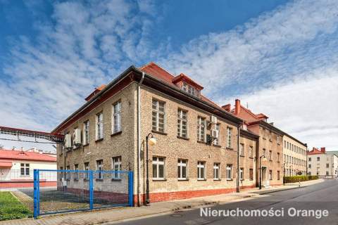 Nieruchomość na mieszkania lub akademik