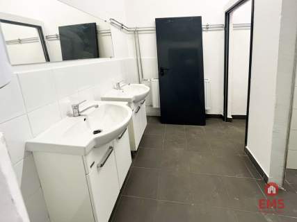 Kompleks biurowo magazynowy