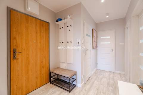 SERENADA 3POK PARKING BALKON 58,60M