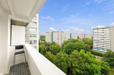 Kawalerka z balkonem - Piastów 24, Os. Tysiąclecia