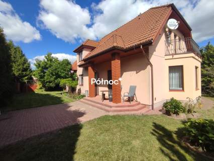 PRZESTRONNY DOM 220 m 13 ARÓW ZAMOŚĆ, UL. GÓRNA