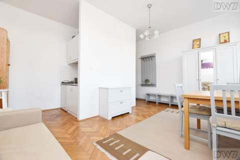 Kawalerka,23 m2, Al. 29 Listopada 36, ENG,UA