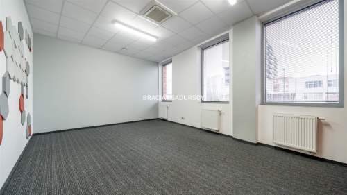 Powierzchnia biurowa z parkingiem - 250m2