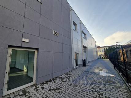 Cały budynek do wynajęcia na Bielanach 773 m2.