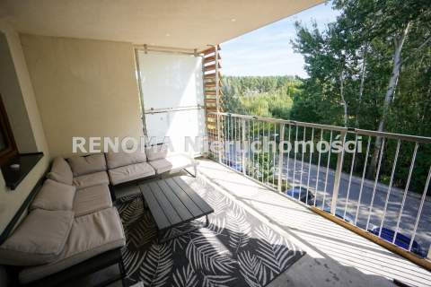 3 pokoje, 68,5m2 , balkon 15 m z widokiem na las