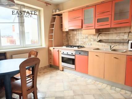 Metro Kabaty Dwupoziomowy apartament