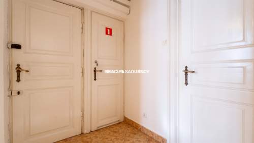 Lokal - ul. Floriańska - w oficynie kamienicy