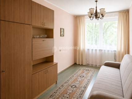 Dwa pokoje z balkonem i piwnicą na Grochowie