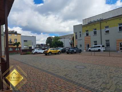 Dwupomieszczeniowe biuro w centrum